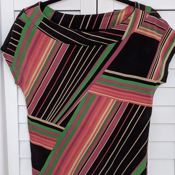 Monsoon geometric top size 4 (small) - Picture 1 of 4